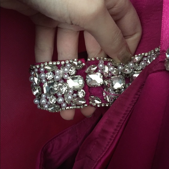 Pink mermaid style evening gown - Picture 3 of 3